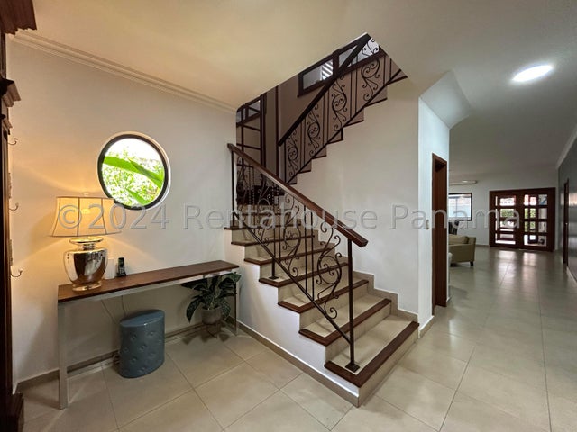 Splendid Home - Exclusiva Casa en Costa Sur